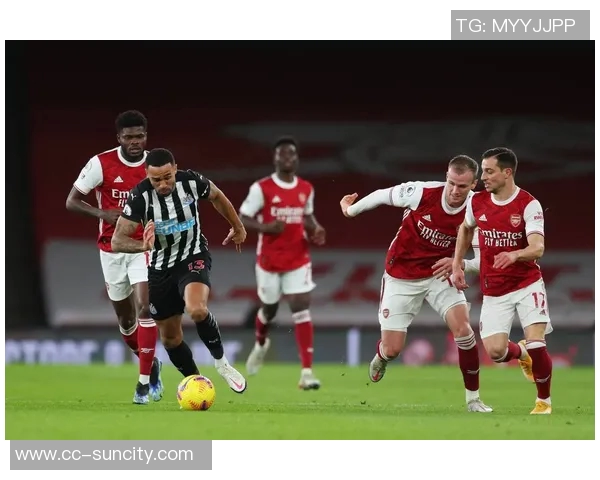 拉亚金身告破之际范德萨仍坚守英超不失球纪录1311分钟