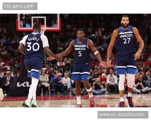 兰德尔直言球队防守失误严重下半场对手几乎狂轰百分